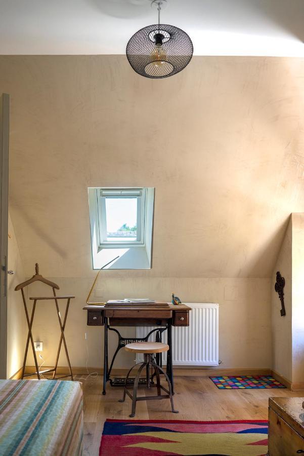 Chambre d'Hôtes chez Artiste Verrier, La Perrière - Perche Exterior foto